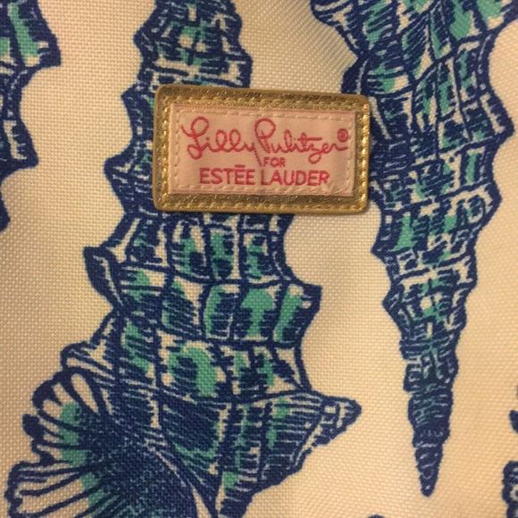 Lilly Pulitzer Travel Bag - Picture 2 of 2